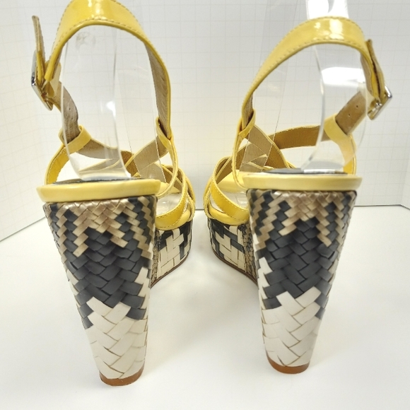 COLE HAAN & Nike Air Genevieve Pale Yellow Patent Sandals w/ Bold Woven Plat… - Picture 5 of 15